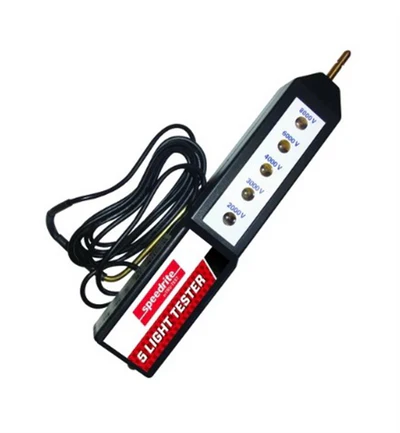 Light tester device for electric fences with a cord on a white background