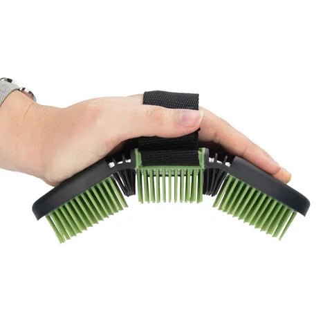 19168- Animal Accessories-Flexible Body Brush - Rubber Bristle - Austral Ag