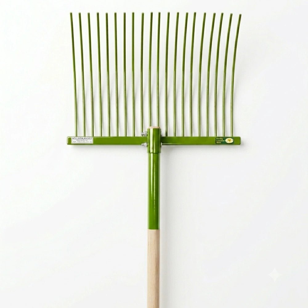 19027- Hardware-Millenia Stable Fork - Classic Rake-Green - Austral Ag