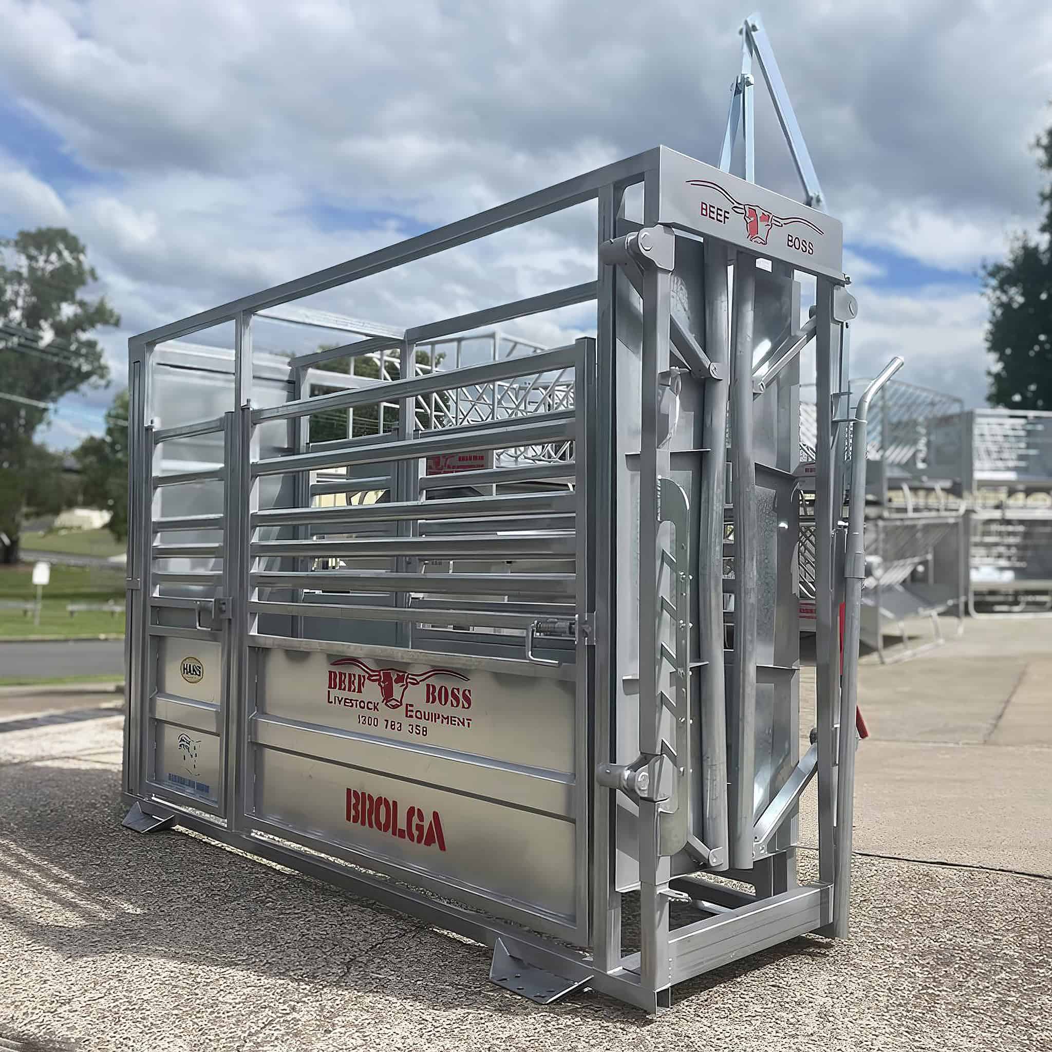 11589 - Livestock - Brolga Vet Crush - Austral Ag